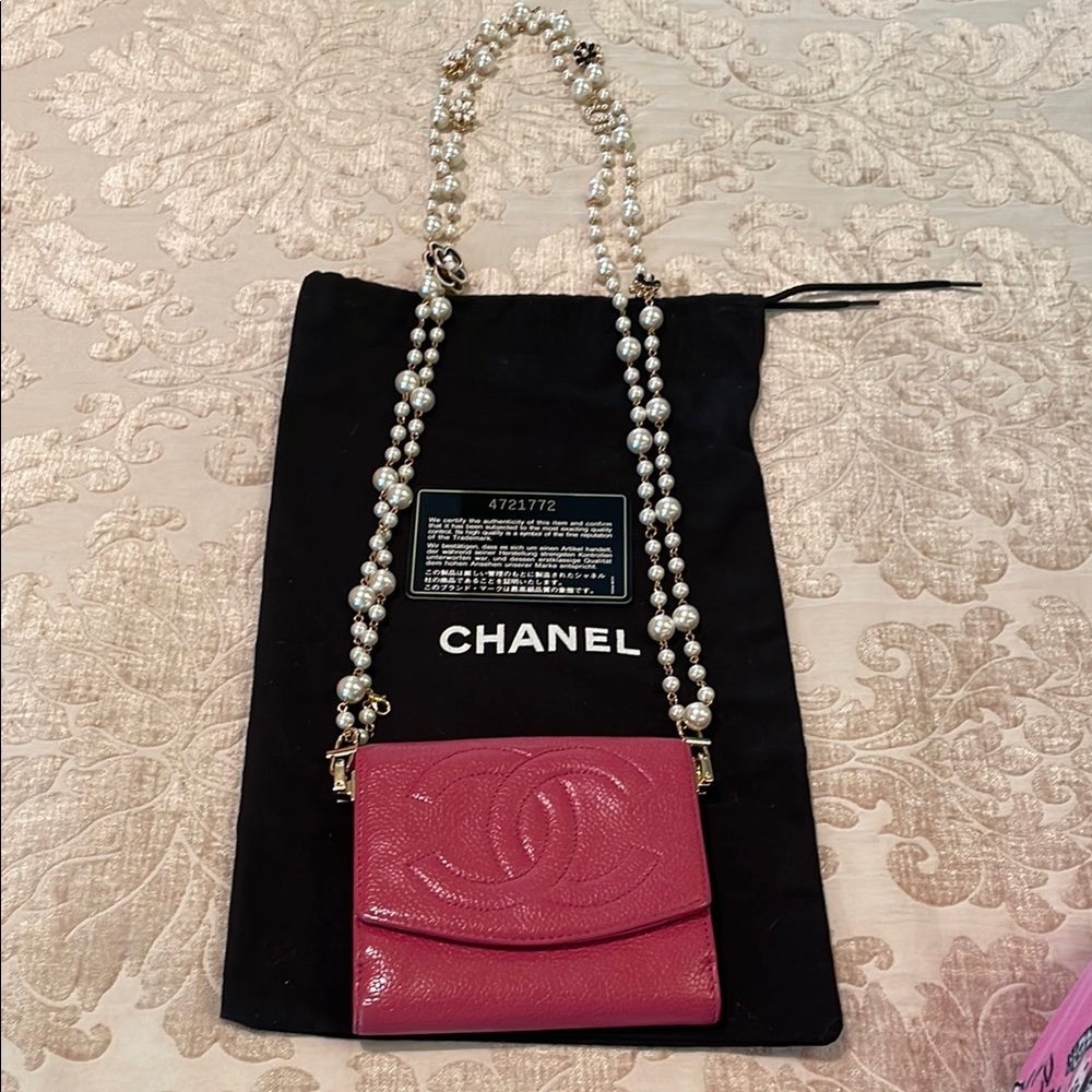 CHANEL Fuchsia Caviar Quilted Wallet